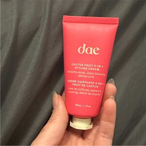 Dae Cactus Fruit 3-in-1 Styling Cream - travel size - Picture 2 of 4